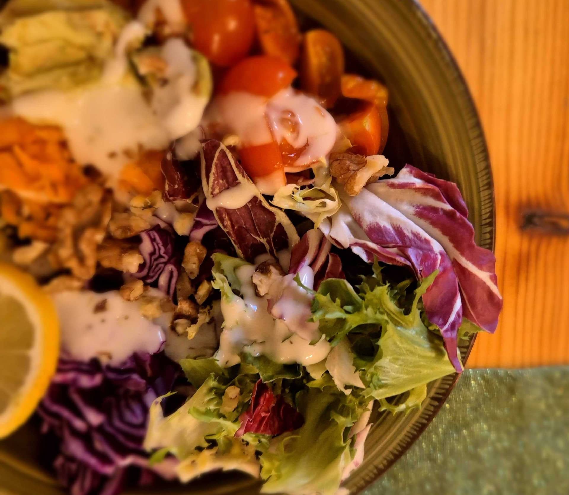 Poke bowl je šarena zdjelica puna zdravih sastojaka i svježih okusa